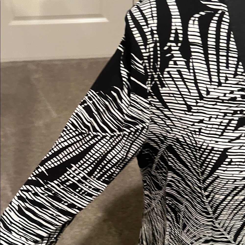 Black & White Palm-Print Mini Dress with Tie Front - Picture 7 of 16